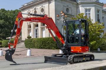 Mini pelle 3T6 KUBOTA KX037-4