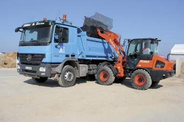 Chargeuse articulée KUBOTA R082 Chargeuse articulée KUBOTA R082