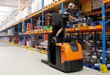 Préparateurs de commandes au sol 1 à 2,5T TOYOTA BT Optio série L